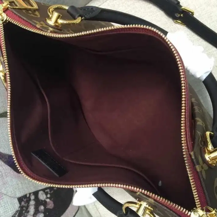 Fashionrepsfam ru Bags 19B570433 LV 0726